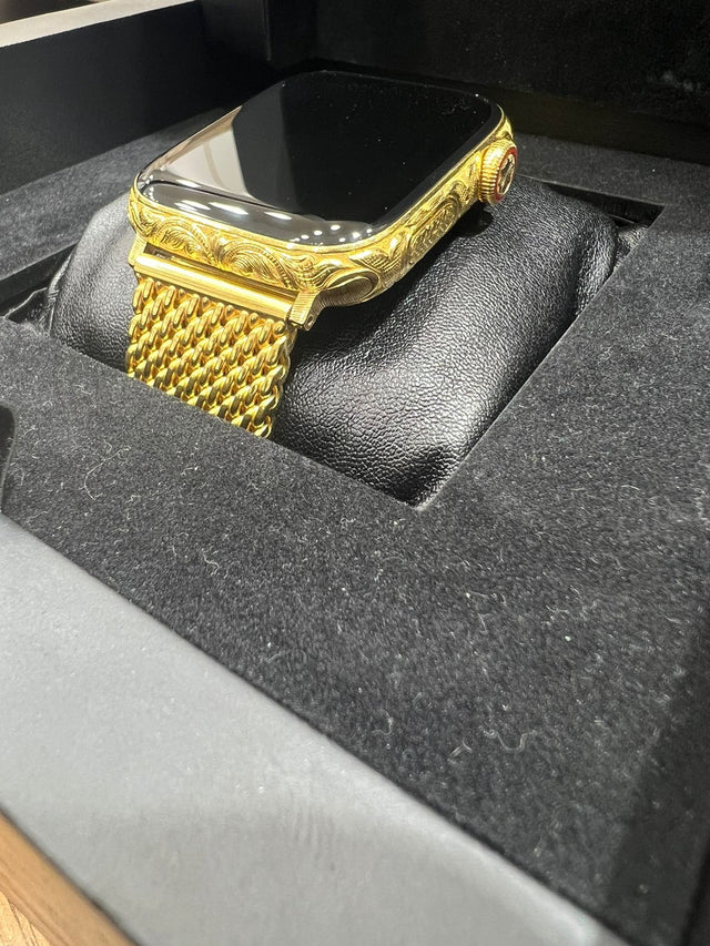 iWatch Series 7 الإصدار الذهبي